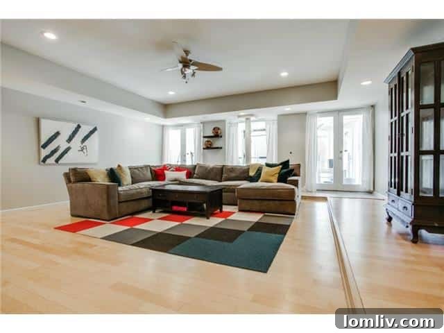 10510 Berry Knoll Family Room 1