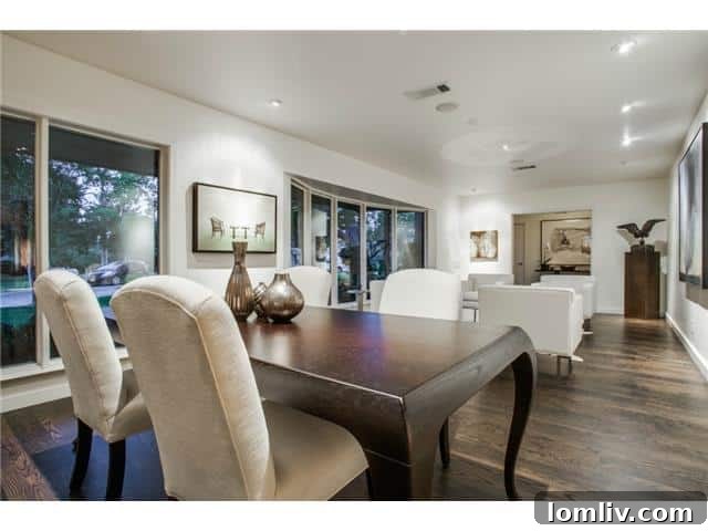 Elegant Formal Dining Room for Entertaining