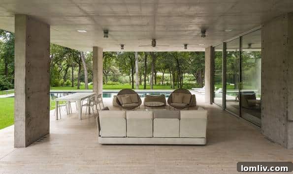 Outdoor Patio Area Philip Johnson Beck House Architecture