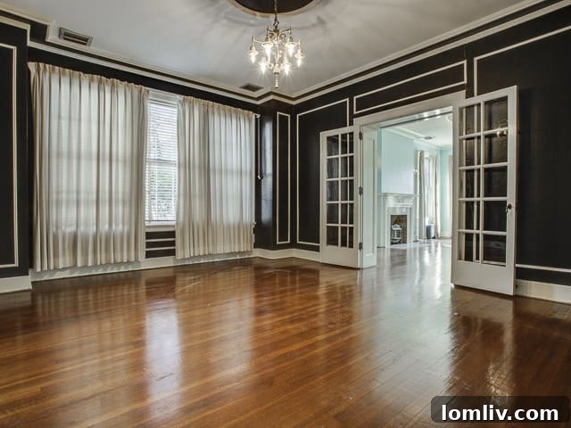 North Oak Cliff's Historic Gem: A Rare Opportunity Awaits 3 Dining Room with Original Details at 1031 N. Madison