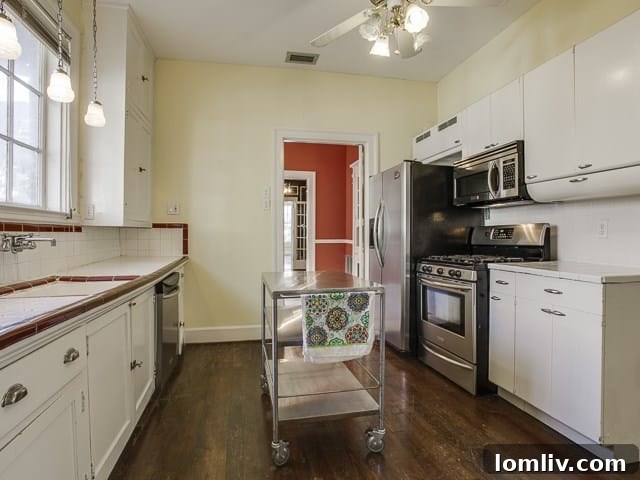 North Oak Cliff's Historic Gem: A Rare Opportunity Awaits 6 Kitchen Area in Historic Dallas Home