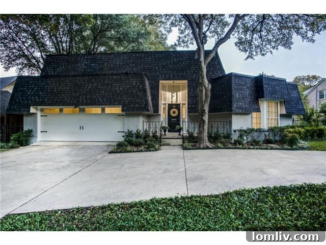 Elegant Exterior of 1212 N. Oak Cliff Blvd., Stevens Park Estates