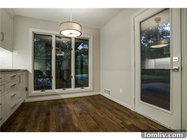 Meadowcrest Ranch Impeccable Transitional Style 10 Cozy and Well-Lit Breakfast Area Perfect for Morning Coffee