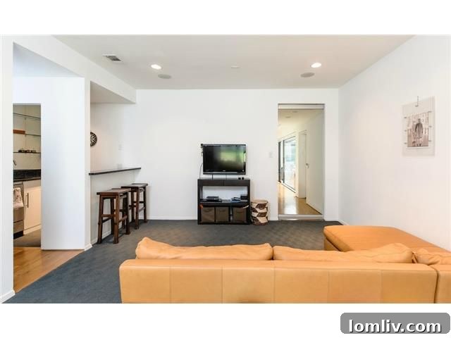 4445-College-Park-media