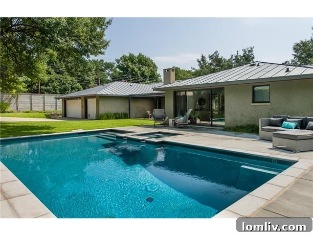 Hockaday's 1973 Architectural Gem: A Million-Dollar Statement Beyond Its Era 17 4445-College-Park-pool