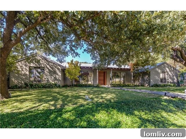 Hockaday's 1973 Architectural Gem: A Million-Dollar Statement Beyond Its Era 4 4445-College-Park-ext-2