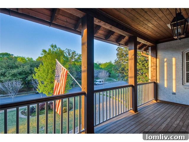 3141 Southwestern Blvd Front Porch - Elegant Outdoor Living