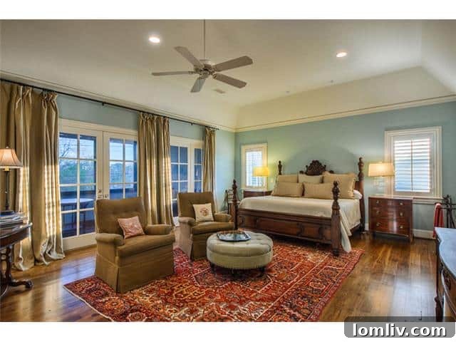 3141 Southwestern Blvd Master Bedroom - Overlooking Landscaping