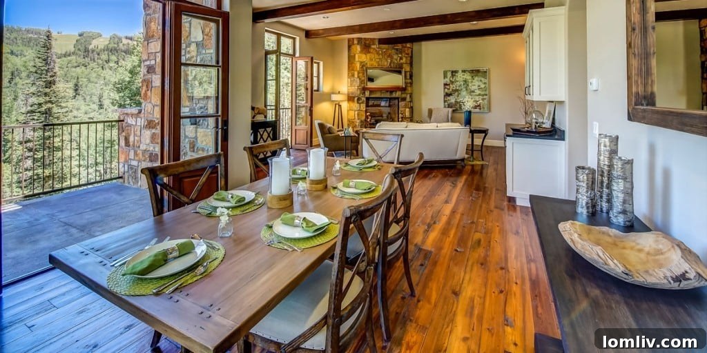 Luxurious great room interior at Cortina Villas Telluride, perfect for family gatherings