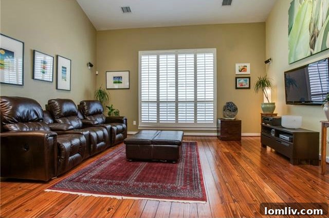 Oak Lawn Oasis: Townhome with Soaring Ceilings, Low HOA Fees 8 4620 Lester Drive - Living Area
