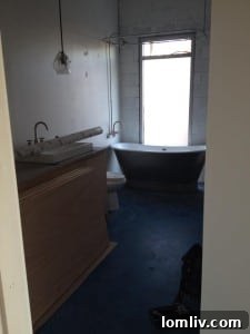 Freestanding tub in the bathroom of The Box