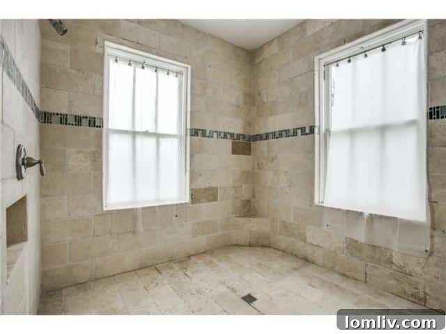 410 S. Windomere Unique Roman Bath