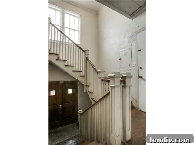 410 S. Windomere Interior Stairway