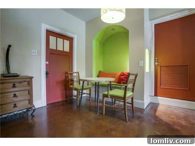 410 S. Windomere Dining Area