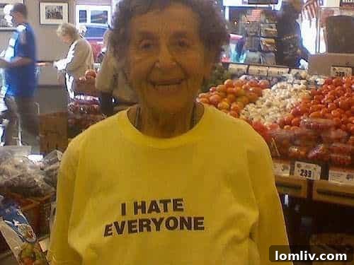 Old-people-with-crazy-shirts11