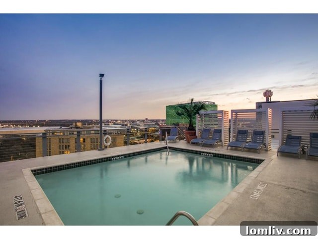 1122 Jackson St 908 Rooftop Pool - Urban Oasis Dallas