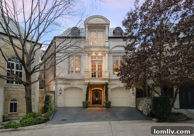 Luxury Townhome Exterior, 3901 Turtle Creek Blvd, Dallas