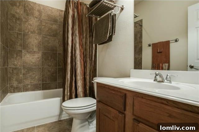 6822 Oeste Dr. Jetted Tub