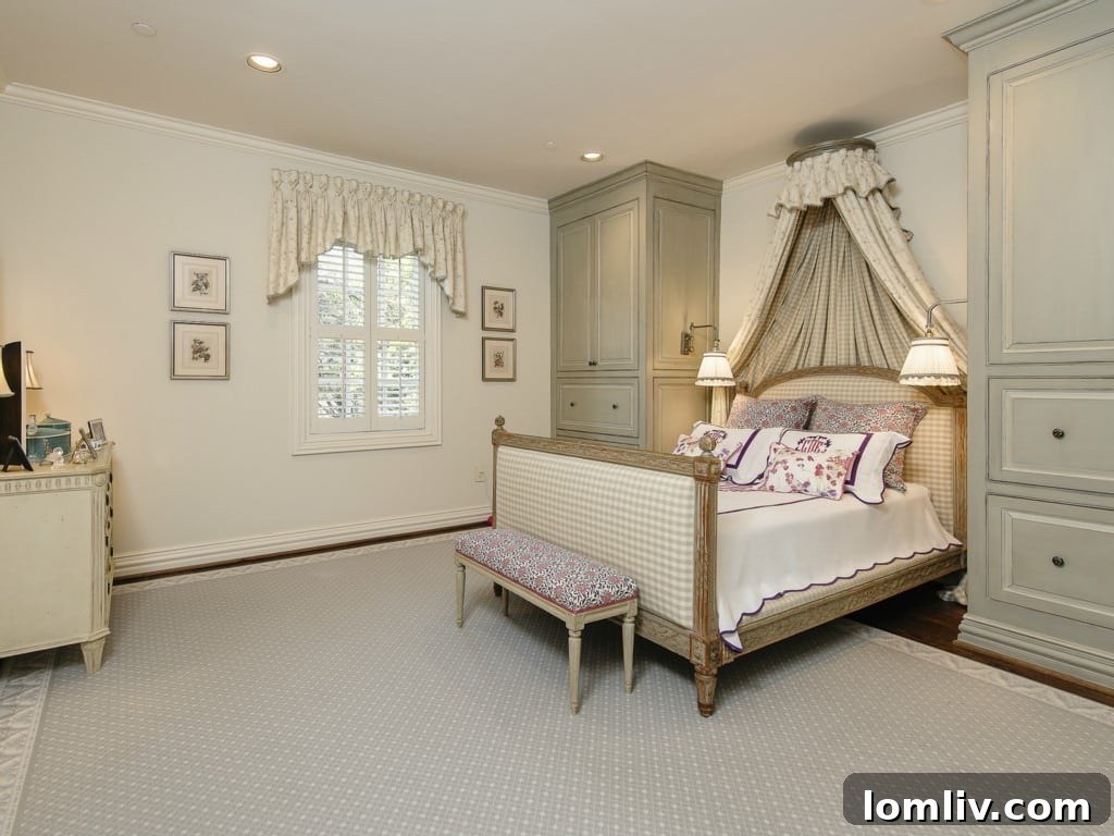 Front Entrance of 5138 DeLoache