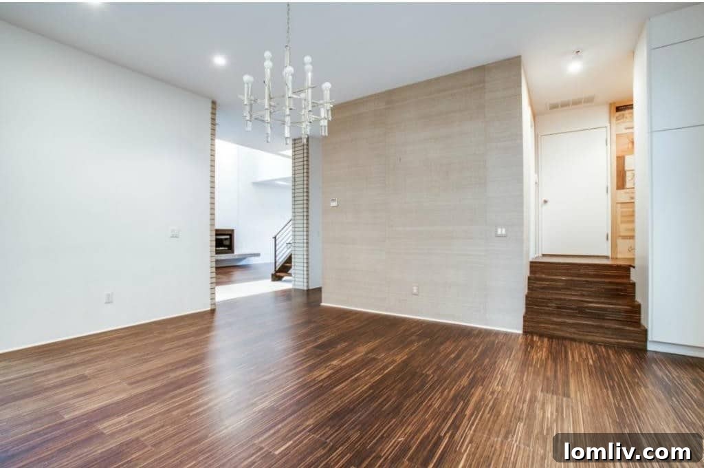 Stylish dining room in Jordan Spieth's former residence