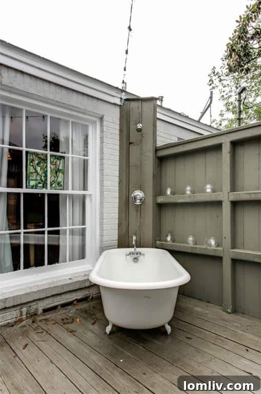 Charming Outdoor Deck - Ryan Place Fort Worth