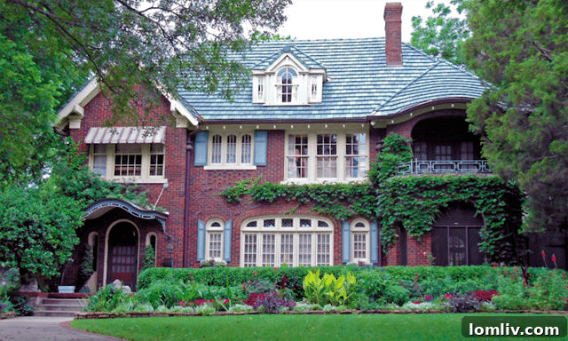 Lush English Garden 6005 Swiss Avenue Dallas Historic District