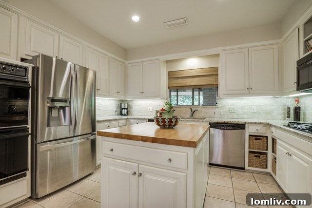 1224 Middlebrook Pl, Dallas, TX - Living Room View