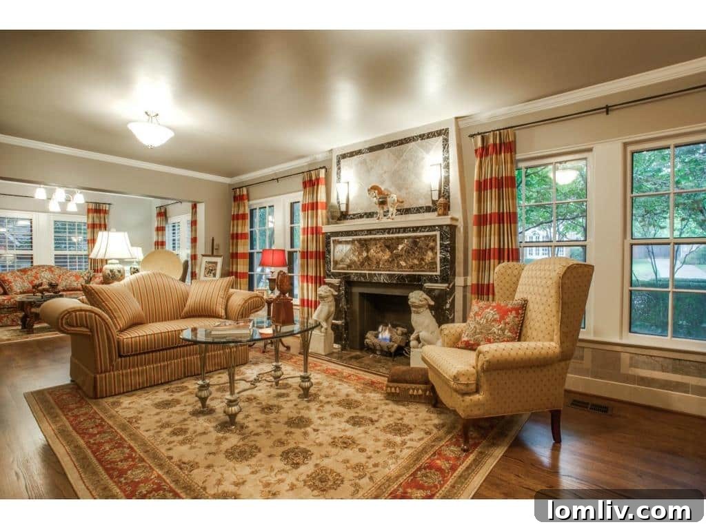 Second view of the comfortable living area in 1136 Turner