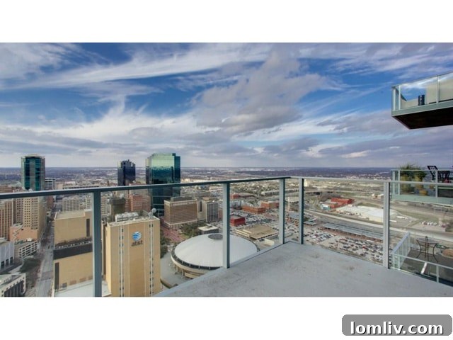 Omni-FW-Penthouse-Terrace - Luxury High-Rise Living in Downtown Fort Worth
