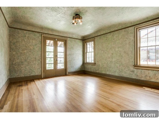 7023-Lakewood-bedroom