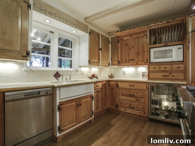 Gourmet Kitchen with Viking Range and SubZero Refrigerator
