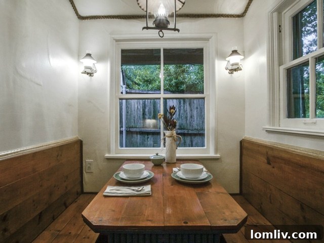Cozy Breakfast Nook in Dilbeck Home, Dallas