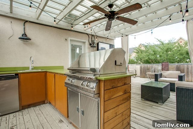 3009 State Street Dallas, TX - Bright Living Space