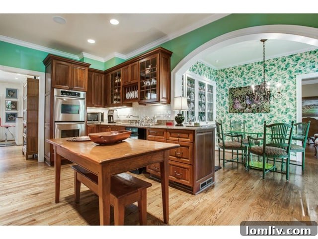 Kitchen and Breakfast Nook 4434 Rawlins