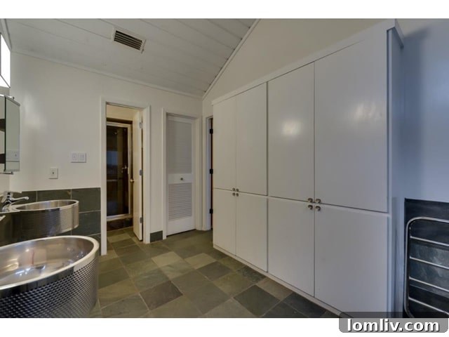 6611-Harvest-Glen-Master-bath-2