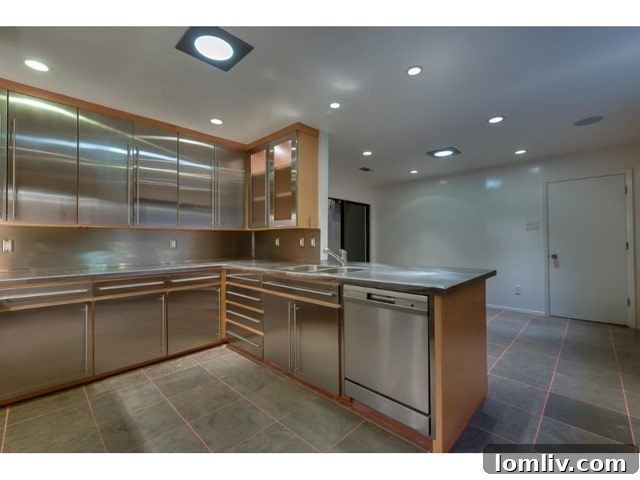 6611-Harvest-Glen-Kitchen-2