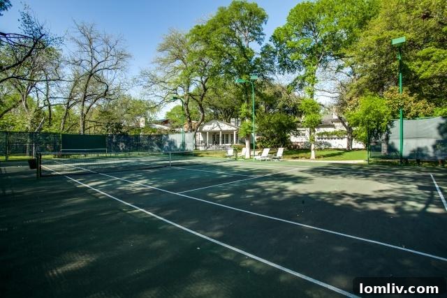 4930-Radbrook-tennis-court