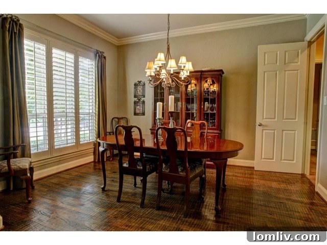 Elegant Formal Dining Room