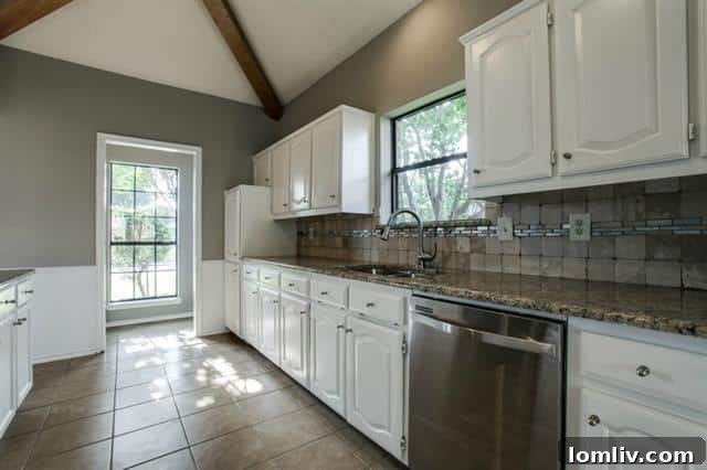 3307 N Spring Dr Richardson TX - Kitchen with Banquette