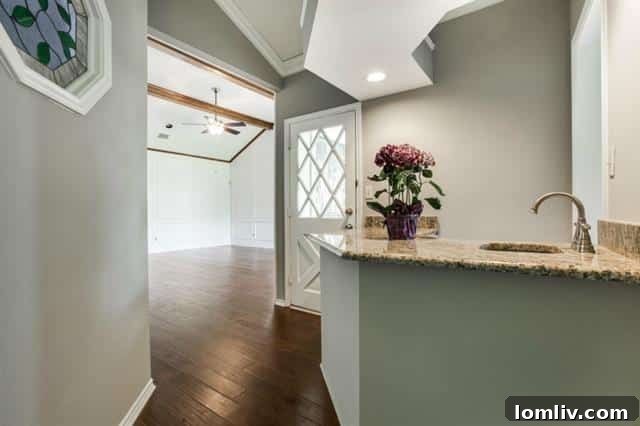 3307 N Spring Dr Richardson TX - Wet Bar Detail