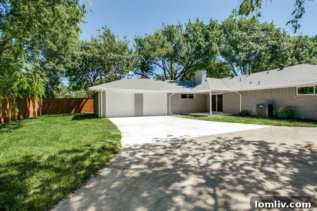 Renovated Guest Bathroom with Ceasarstone Countertops and Subway Tile