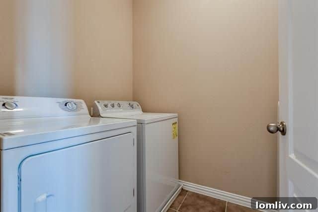 Modern Allen Townhome A+ Schools Walk to Premier Shopping 17 1927 Monterrey Street Townhome Tile Backsplash