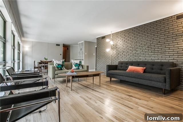 Hallway leading to bedrooms