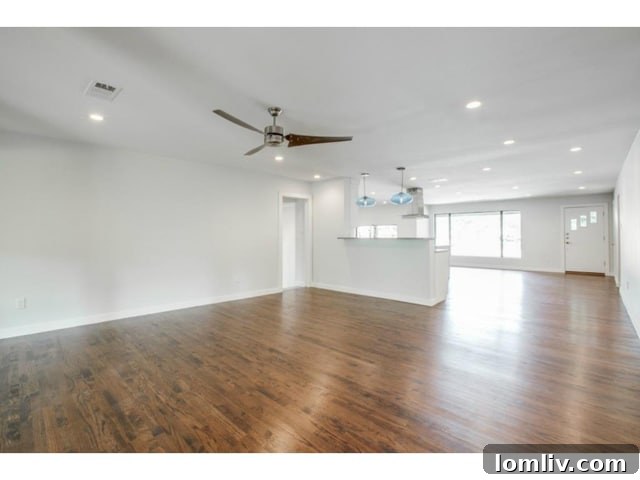 Spacious and Bright Family Room Perfect for Relaxation