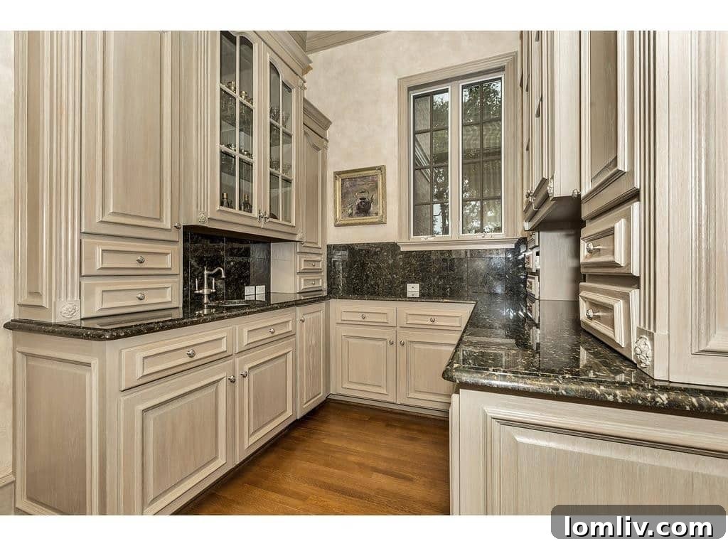 Walk-in Shower in Master Bathroom with Seamless Glass Enclosure