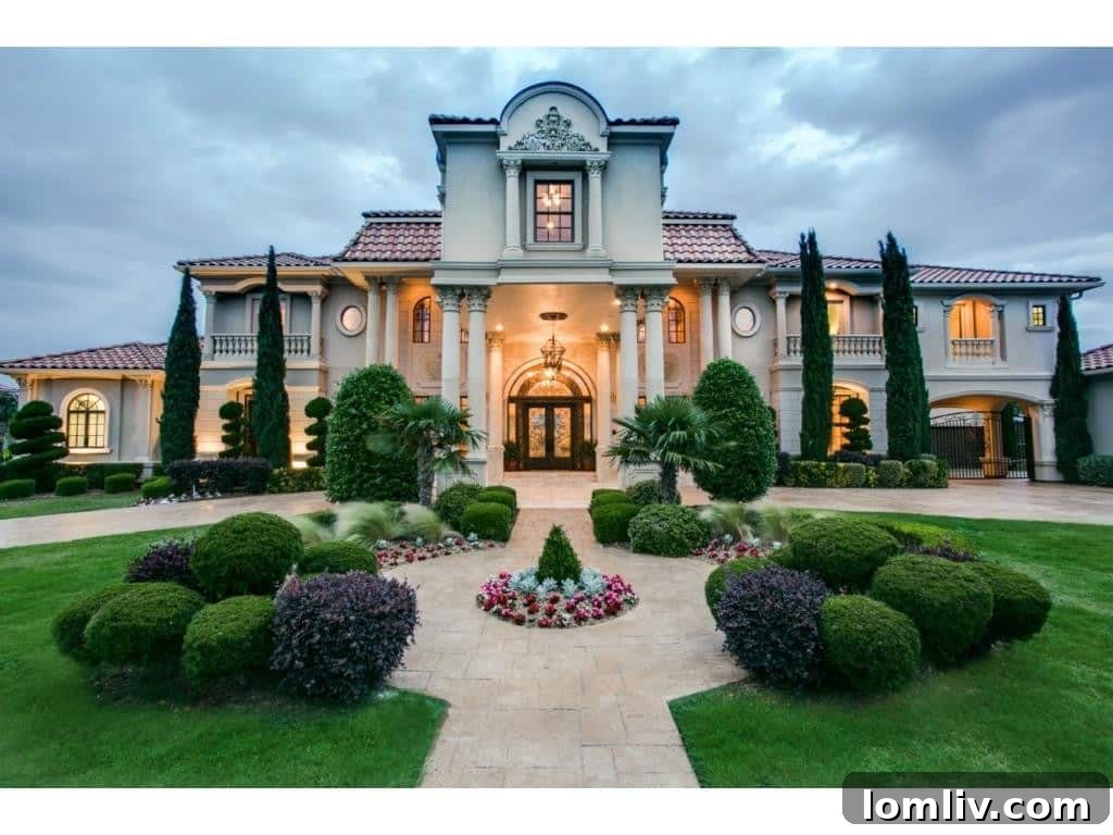 The stunning exterior of the Kings Gate Mediterranean mansion, formerly owned by Eduardo Najera, sold to Jawed Saya.