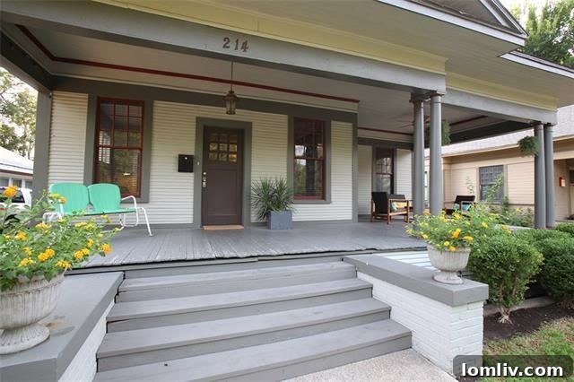 214 N. Edgefield Ave: A Premier Craftsman Bungalow in Historic Dallas
