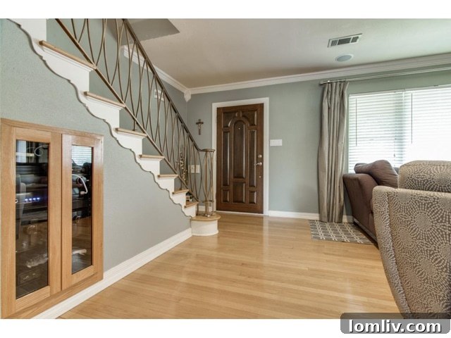 2203-W-Colorado-Entry