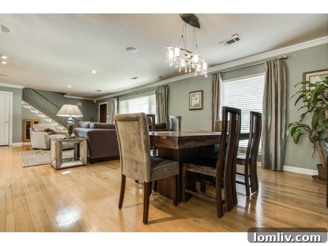 2203-W-Colorado-Dining