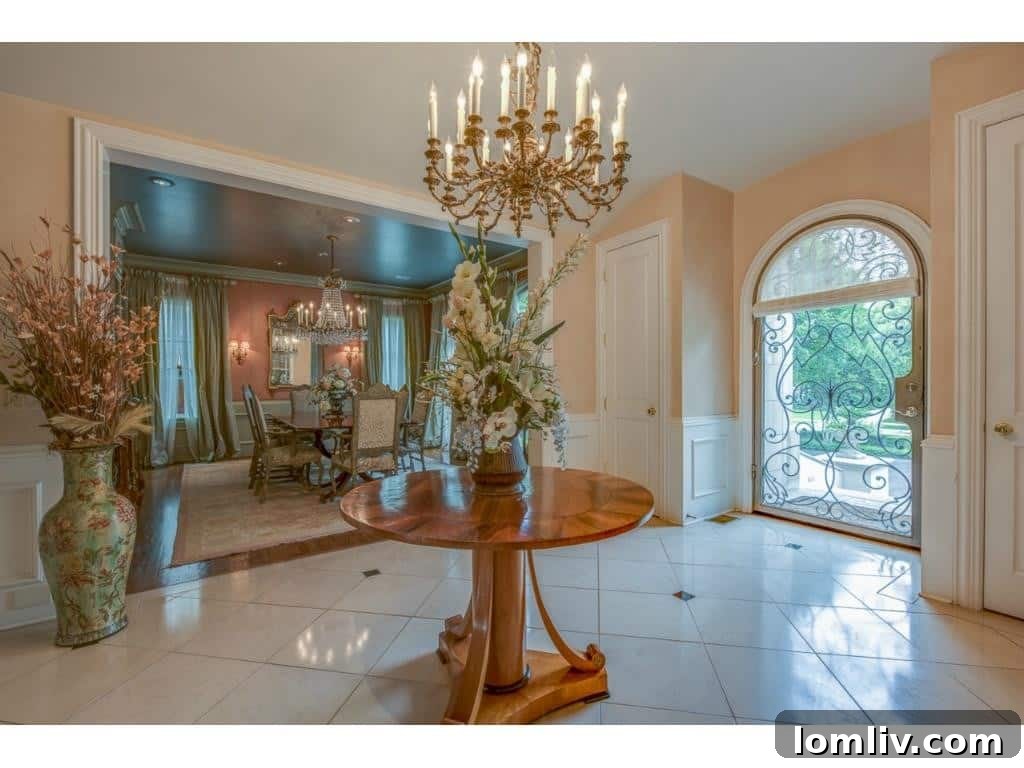 3116-Beverly-Drive-foyer-1024x768